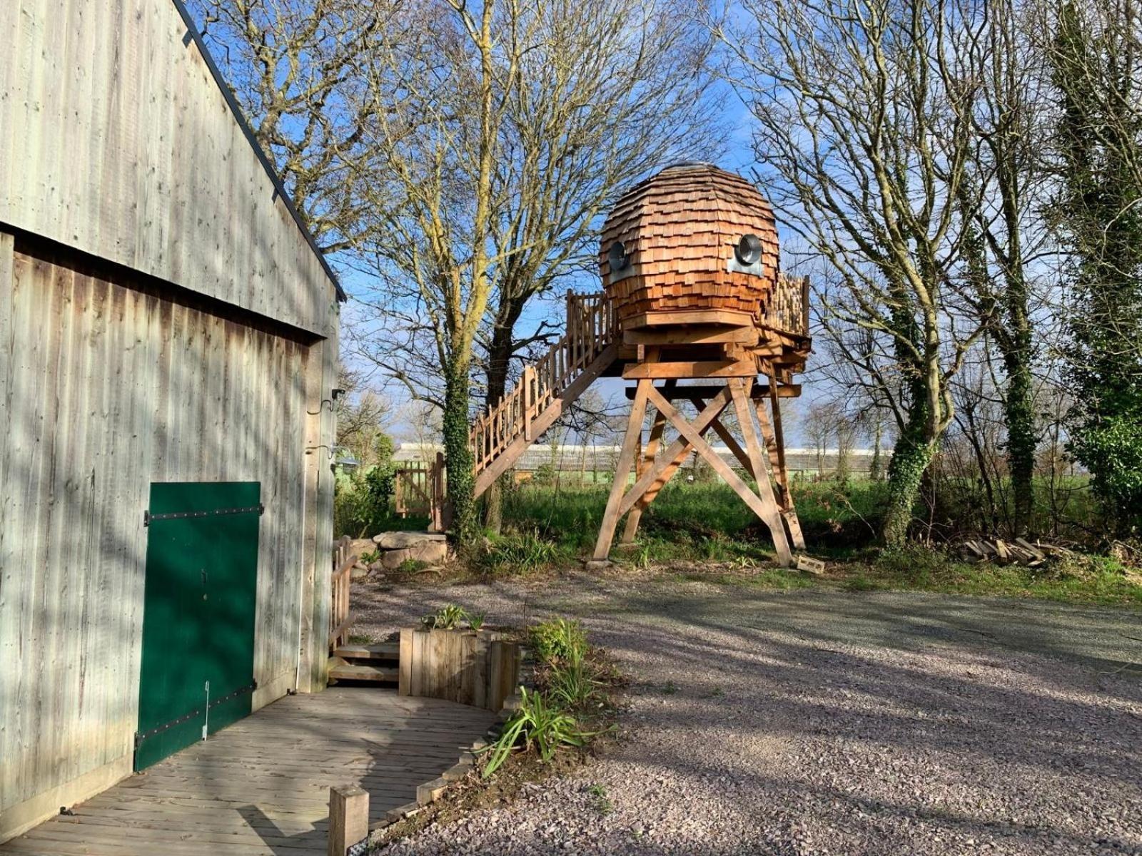 La Ville Es Renais - Ferme Et Maison D'Hotes Insolite Erquy Eksteriør billede